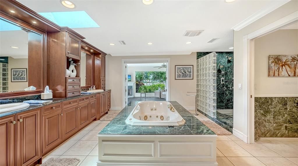 For Sale: $1,575,000 (4 beds, 3 baths, 4840 Square Feet)