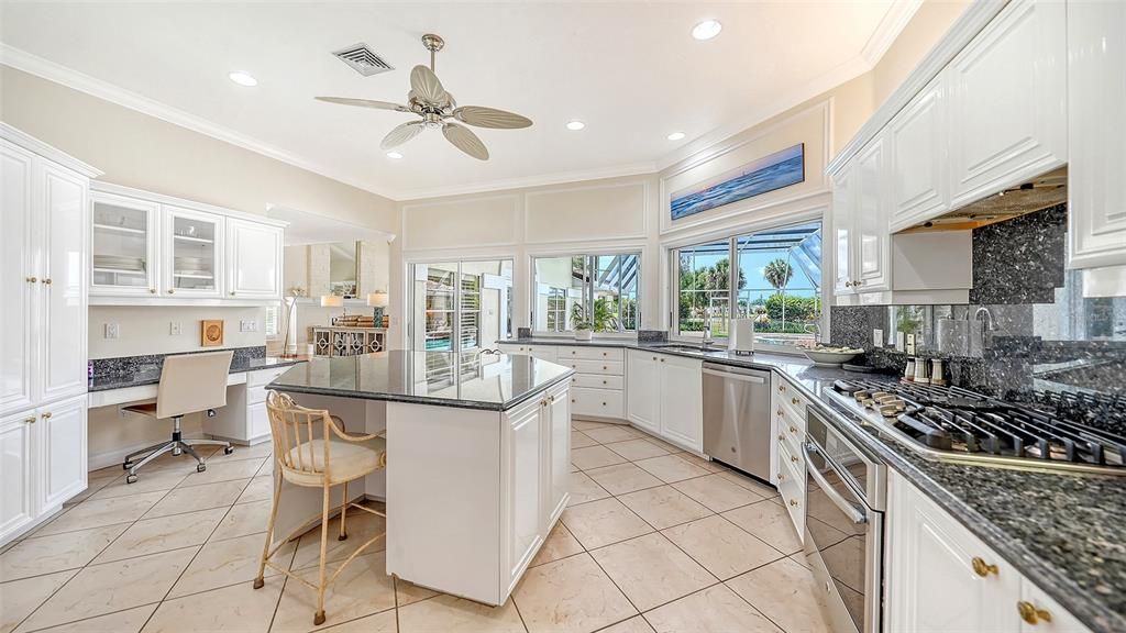 For Sale: $1,575,000 (4 beds, 3 baths, 4840 Square Feet)