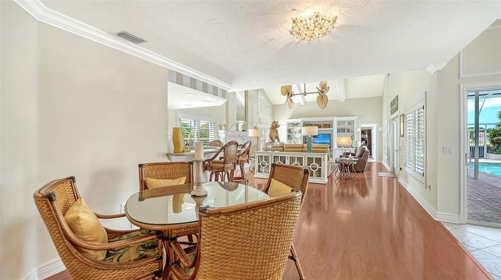 For Sale: $1,575,000 (4 beds, 3 baths, 4840 Square Feet)