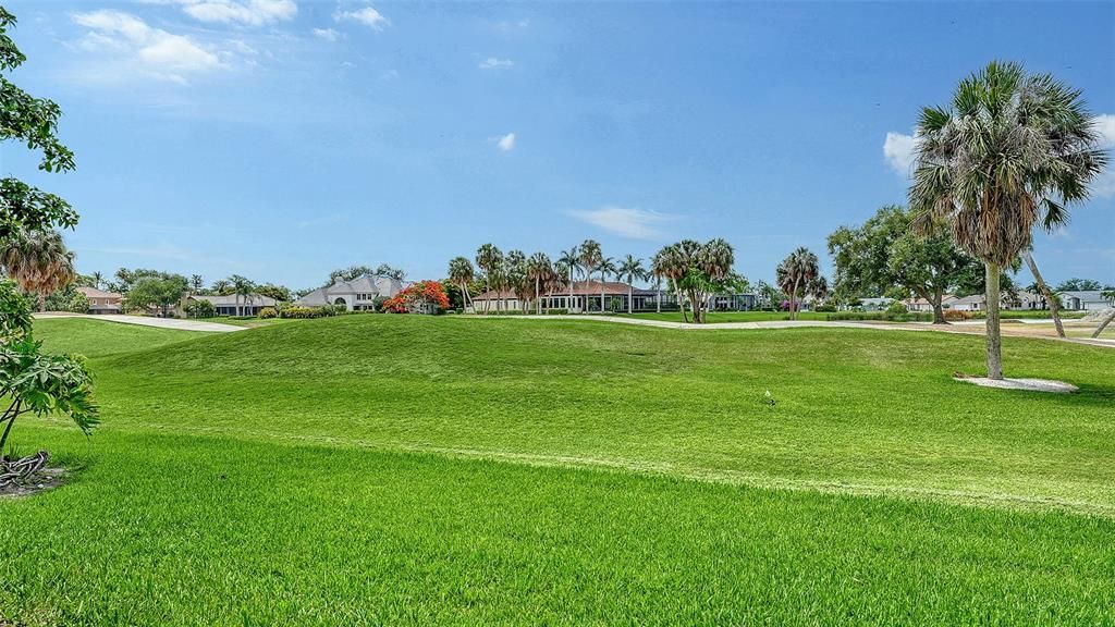 For Sale: $1,575,000 (4 beds, 3 baths, 4840 Square Feet)