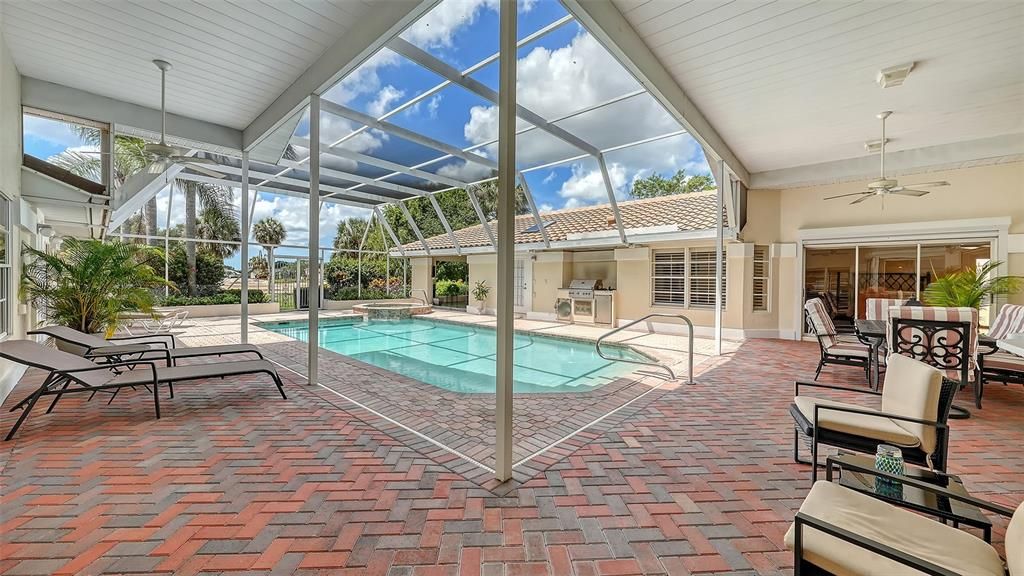 For Sale: $1,575,000 (4 beds, 3 baths, 4840 Square Feet)