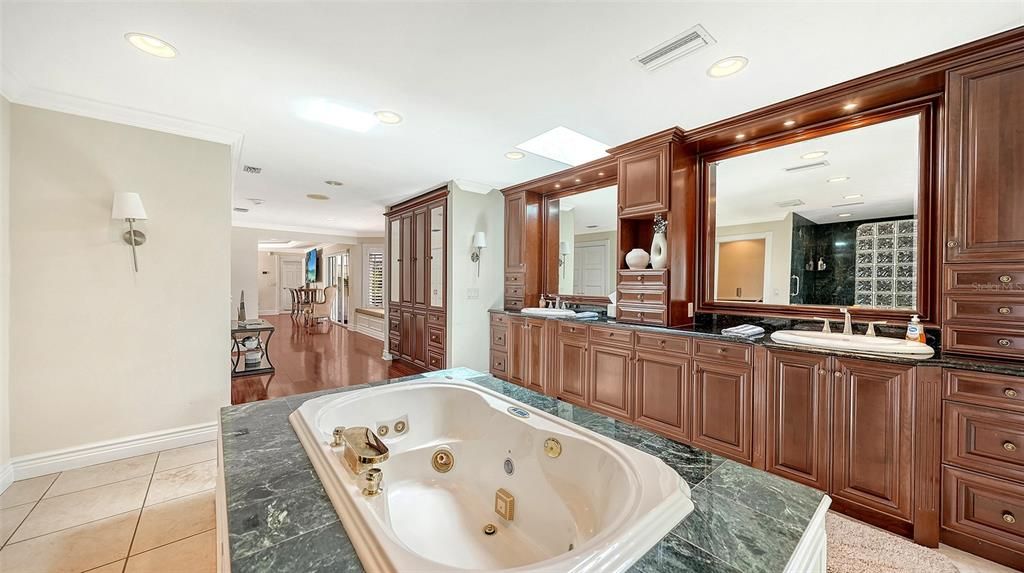 For Sale: $1,575,000 (4 beds, 3 baths, 4840 Square Feet)