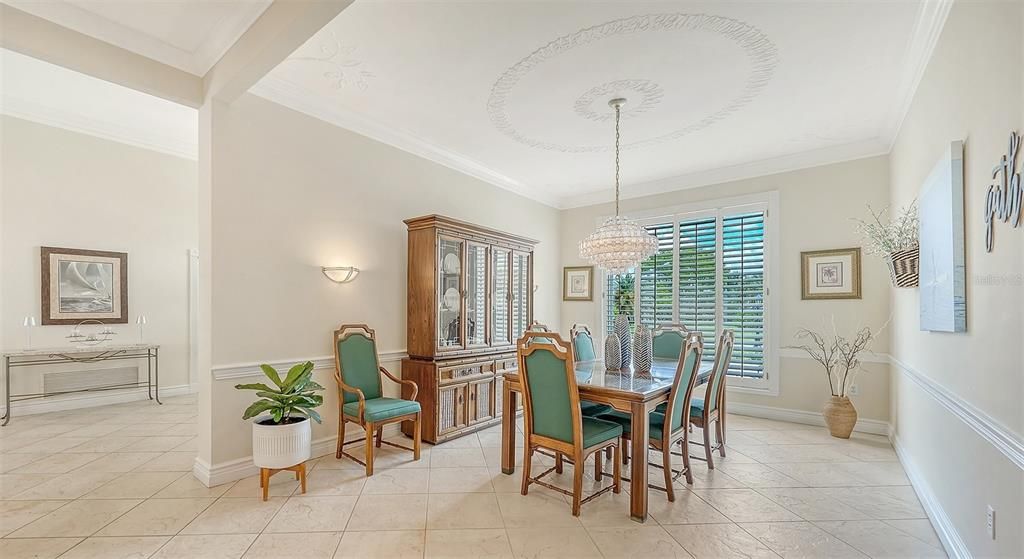 For Sale: $1,575,000 (4 beds, 3 baths, 4840 Square Feet)