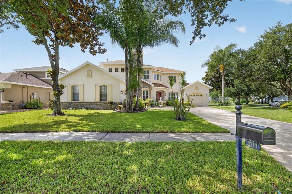 En Venta: $749,900 (5 camas, 4 baños, 3887 Pies cuadrados)