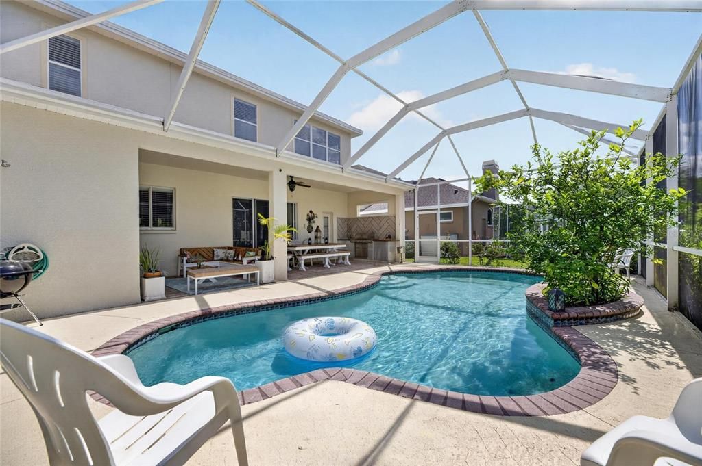En Venta: $749,900 (5 camas, 4 baños, 3887 Pies cuadrados)