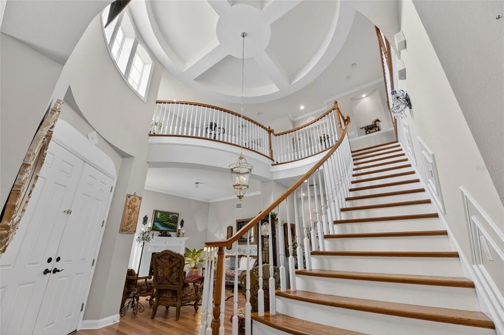 En Venta: $749,900 (5 camas, 4 baños, 3887 Pies cuadrados)