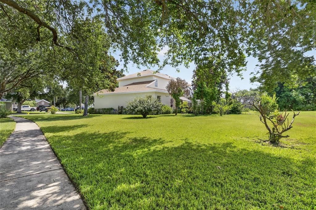 En Venta: $749,900 (5 camas, 4 baños, 3887 Pies cuadrados)