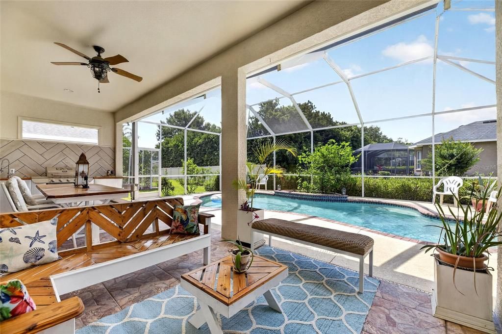 En Venta: $749,900 (5 camas, 4 baños, 3887 Pies cuadrados)