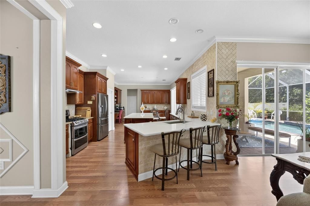 En Venta: $749,900 (5 camas, 4 baños, 3887 Pies cuadrados)