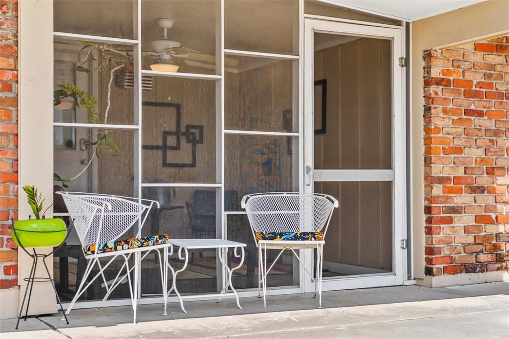 For Sale: $479,000 (4 beds, 3 baths, 1639 Square Feet)