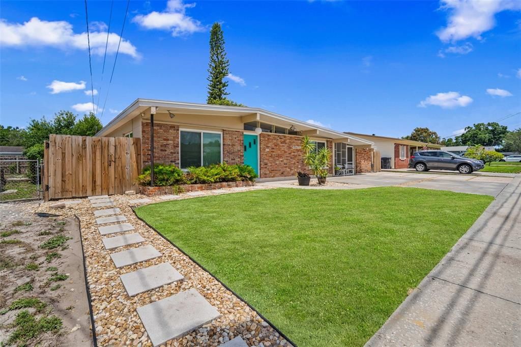 For Sale: $479,000 (4 beds, 3 baths, 1639 Square Feet)