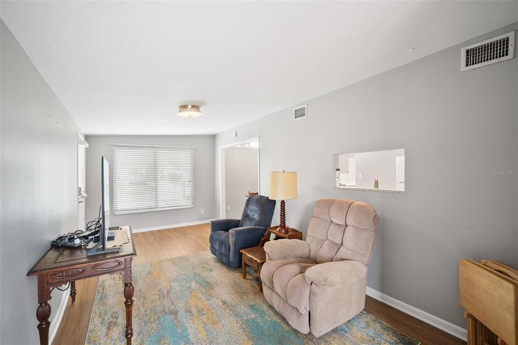 For Sale: $479,000 (4 beds, 3 baths, 1639 Square Feet)