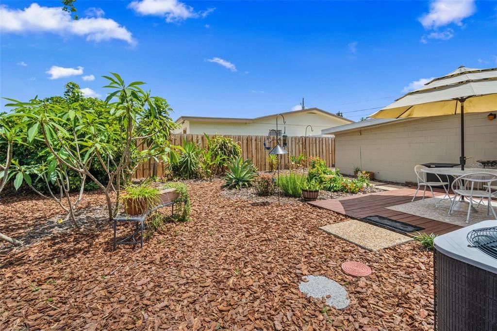 For Sale: $479,000 (4 beds, 3 baths, 1639 Square Feet)