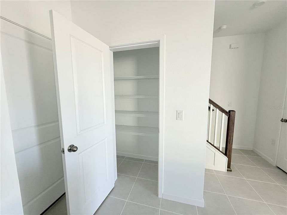 For Rent: $2,350 (4 beds, 2 baths, 1678 Square Feet)