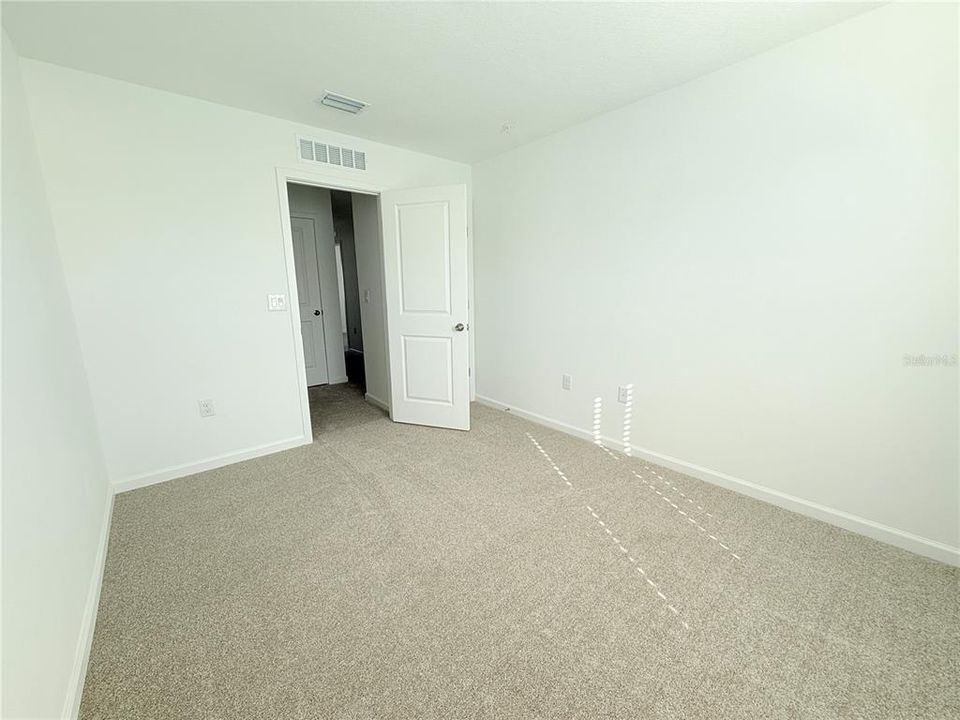 For Rent: $2,350 (4 beds, 2 baths, 1678 Square Feet)