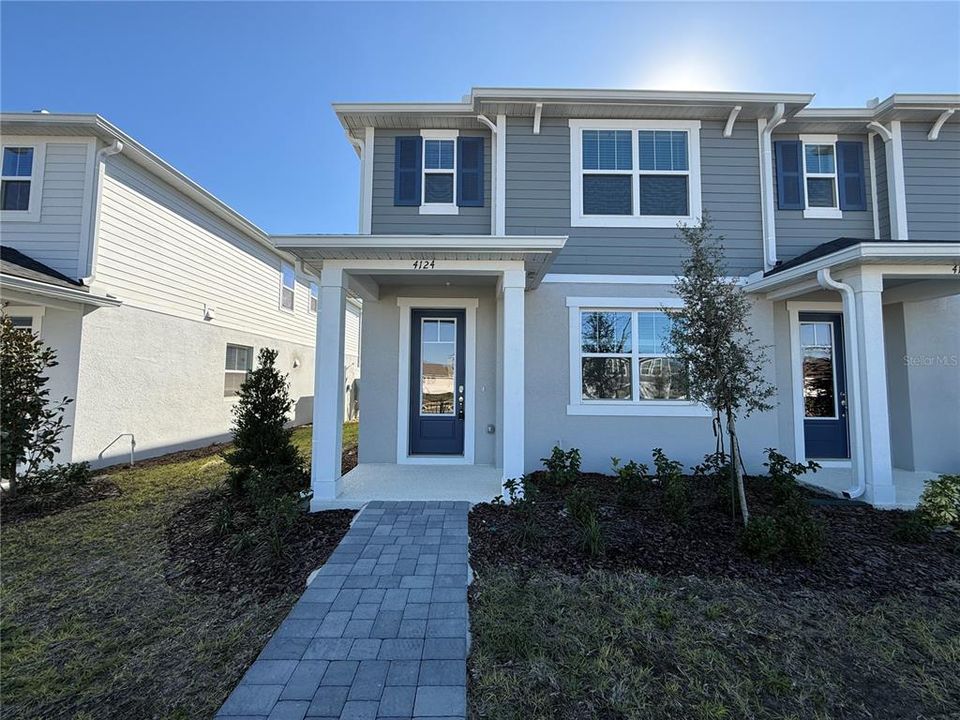 For Rent: $2,350 (4 beds, 2 baths, 1678 Square Feet)