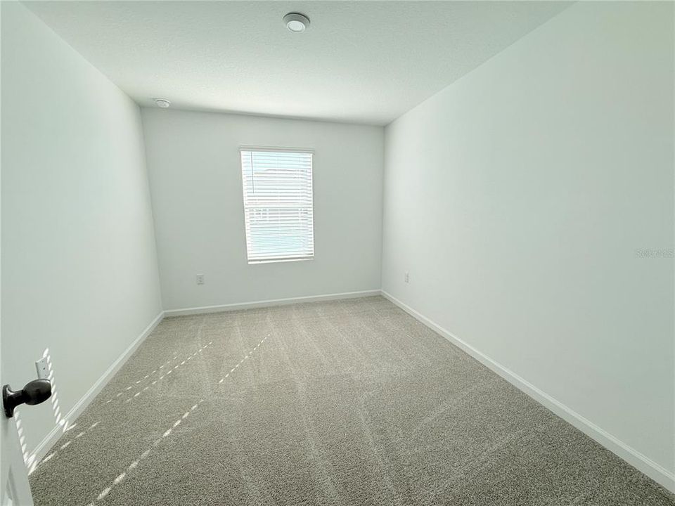 For Rent: $2,350 (4 beds, 2 baths, 1678 Square Feet)