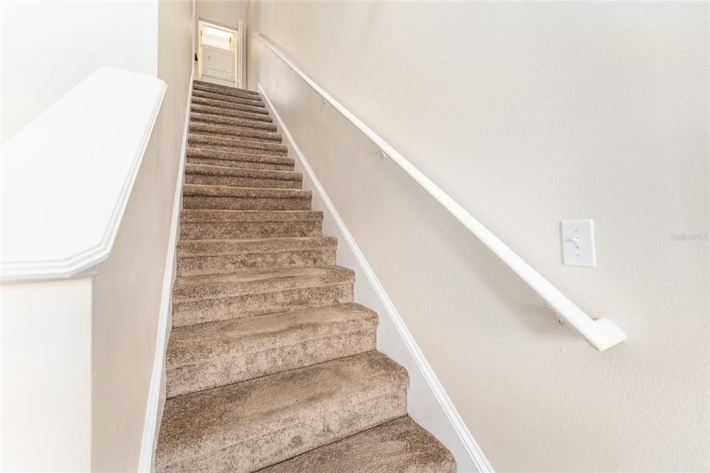 For Sale: $335,000 (2 beds, 2 baths, 920 Square Feet)