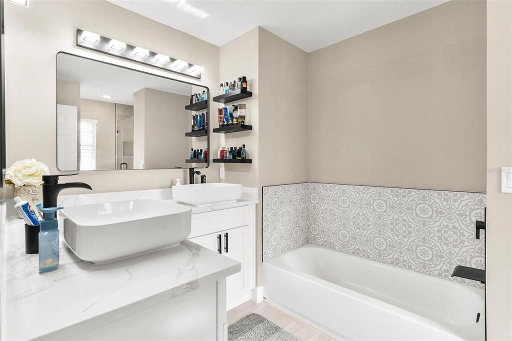 For Sale: $535,000 (4 beds, 2 baths, 1968 Square Feet)