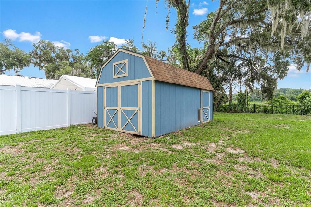 For Sale: $535,000 (4 beds, 2 baths, 1968 Square Feet)