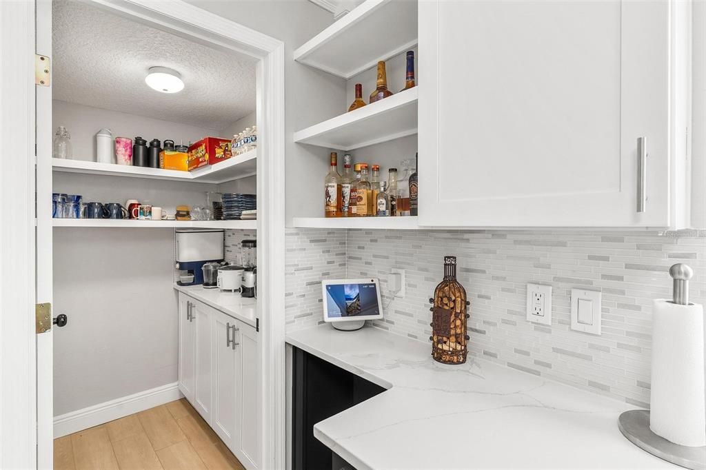 For Sale: $535,000 (4 beds, 2 baths, 1968 Square Feet)