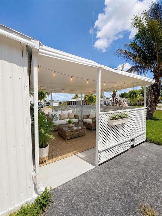 For Sale: $89,000 (2 beds, 1 baths, 494 Square Feet)