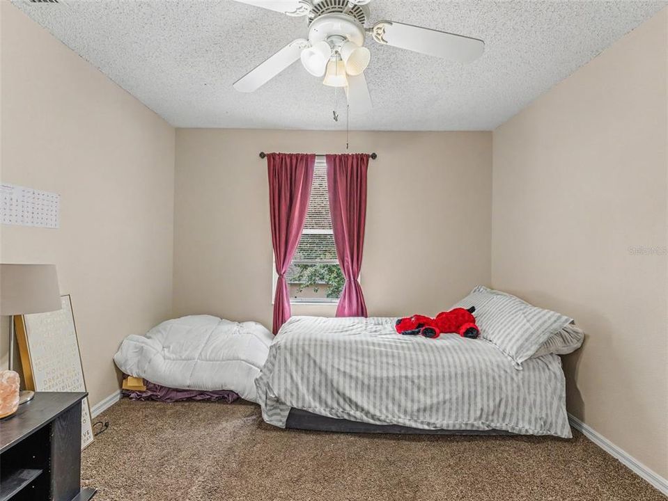 For Sale: $500,000 (5 beds, 3 baths, 2290 Square Feet)