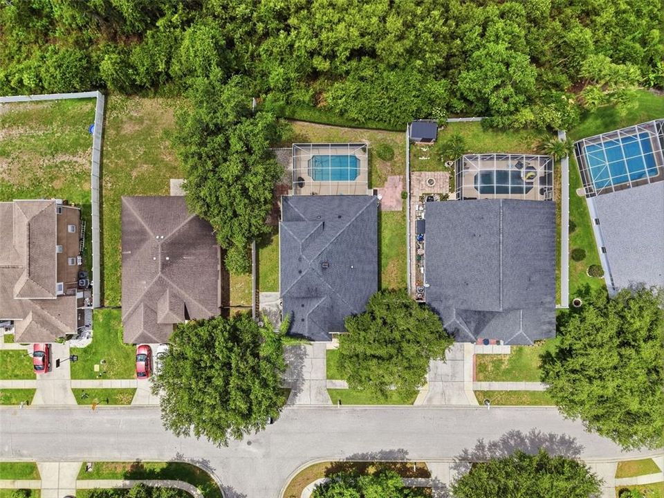 For Sale: $500,000 (5 beds, 3 baths, 2290 Square Feet)