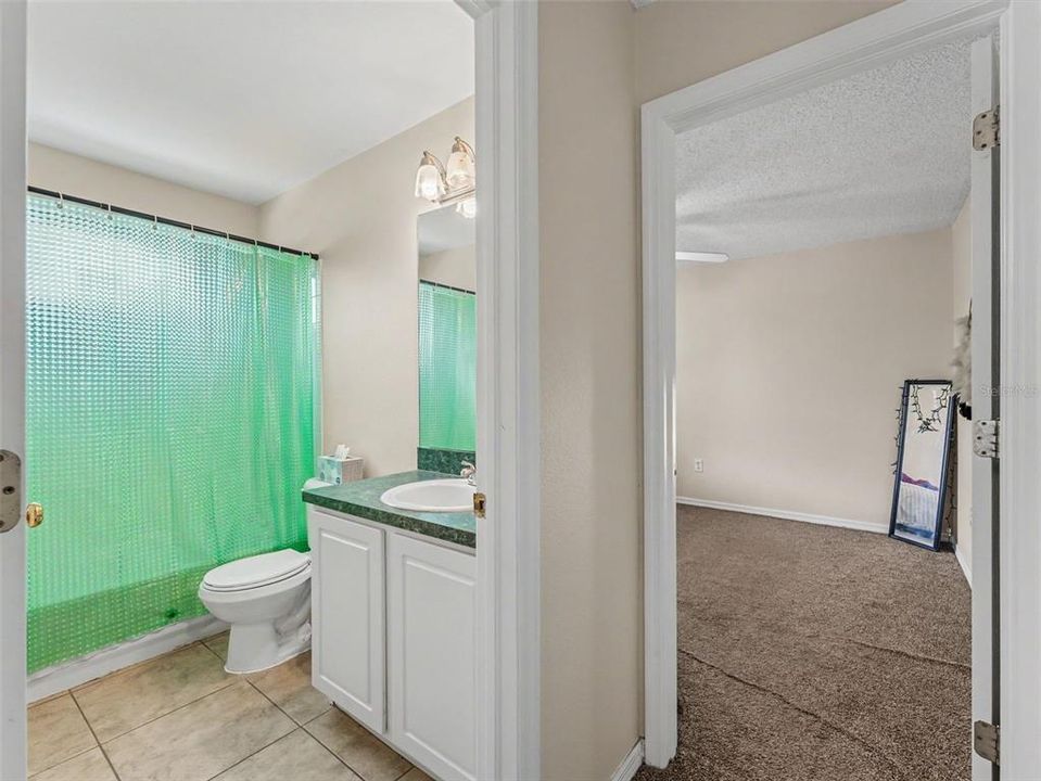 For Sale: $500,000 (5 beds, 3 baths, 2290 Square Feet)