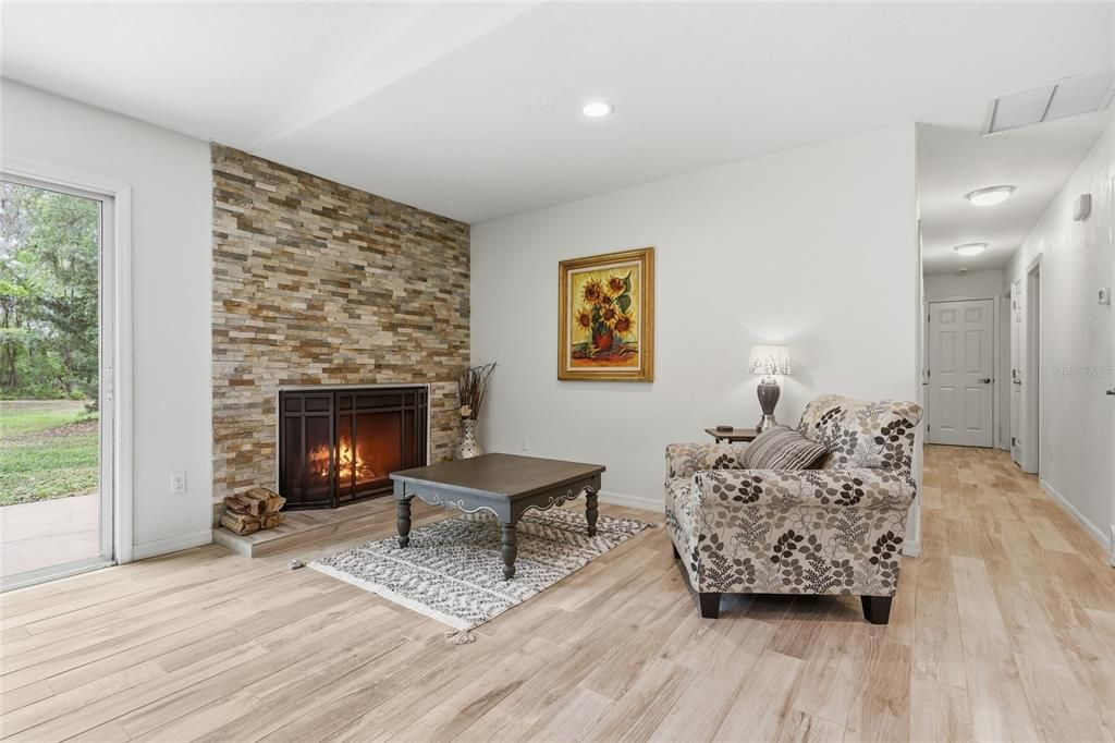 For Sale: $399,000 (3 beds, 2 baths, 2186 Square Feet)