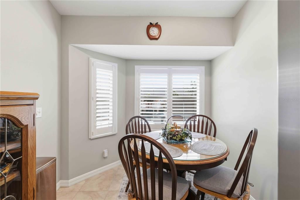For Sale: $210,000 (2 beds, 2 baths, 1227 Square Feet)