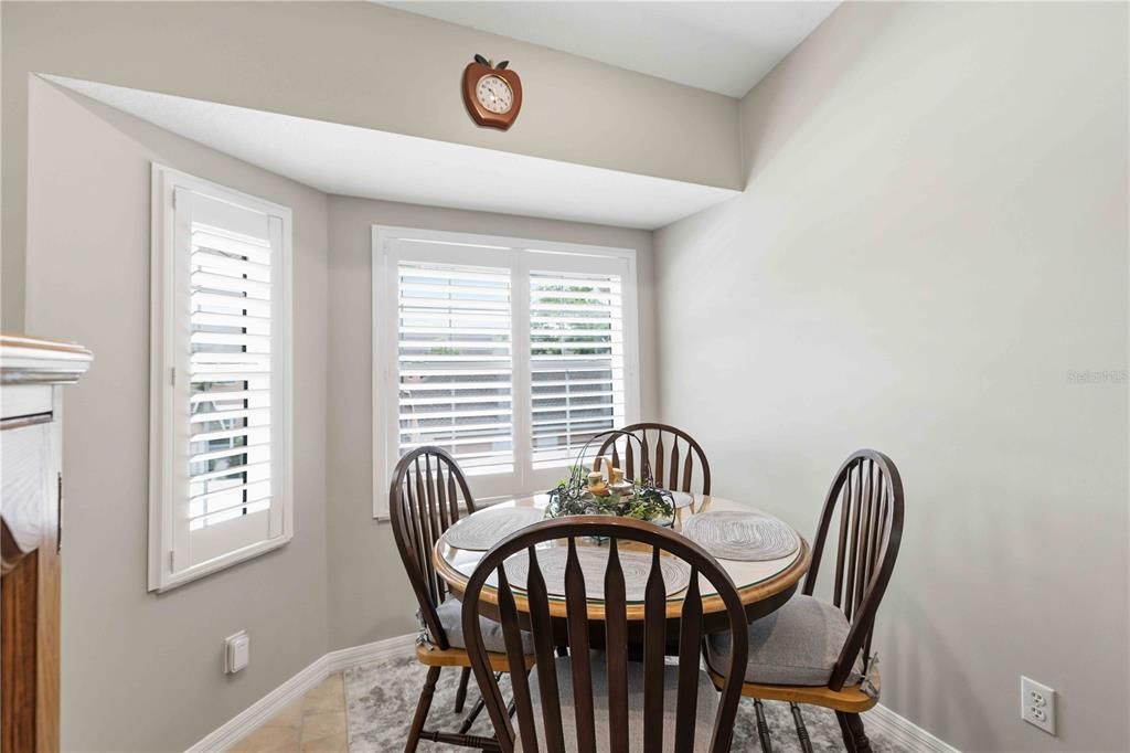 For Sale: $210,000 (2 beds, 2 baths, 1227 Square Feet)