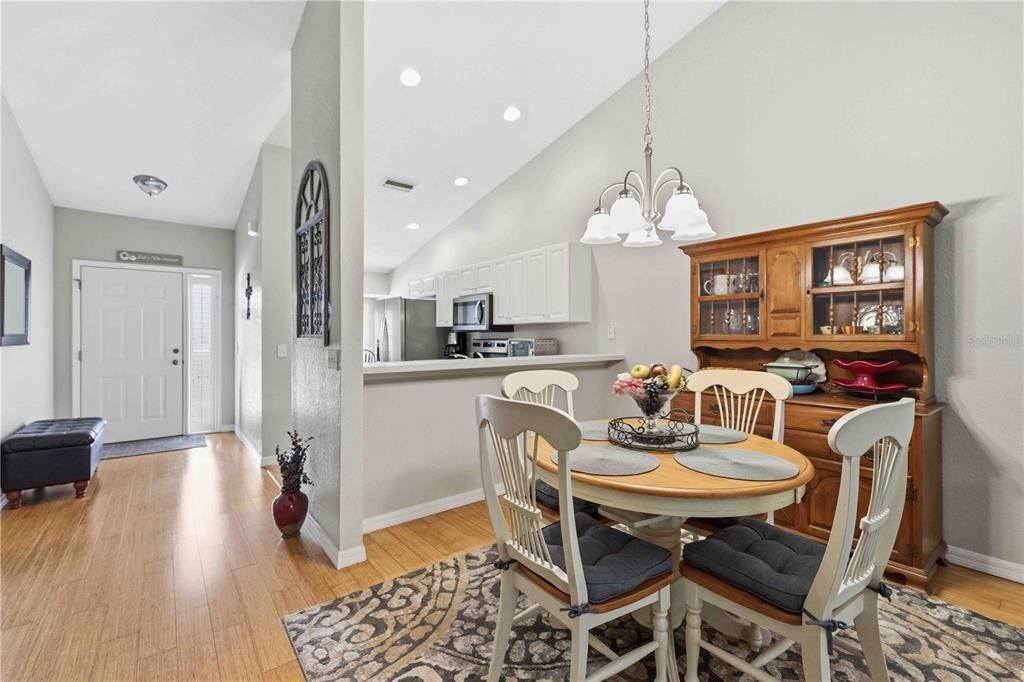 For Sale: $210,000 (2 beds, 2 baths, 1227 Square Feet)