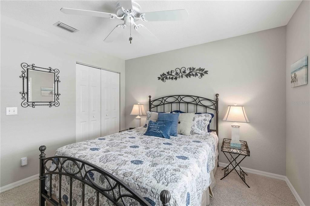 For Sale: $210,000 (2 beds, 2 baths, 1227 Square Feet)