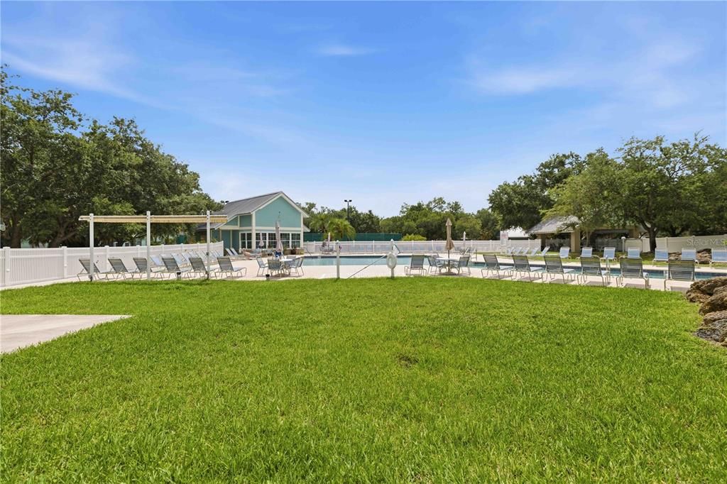 For Sale: $210,000 (2 beds, 2 baths, 1227 Square Feet)