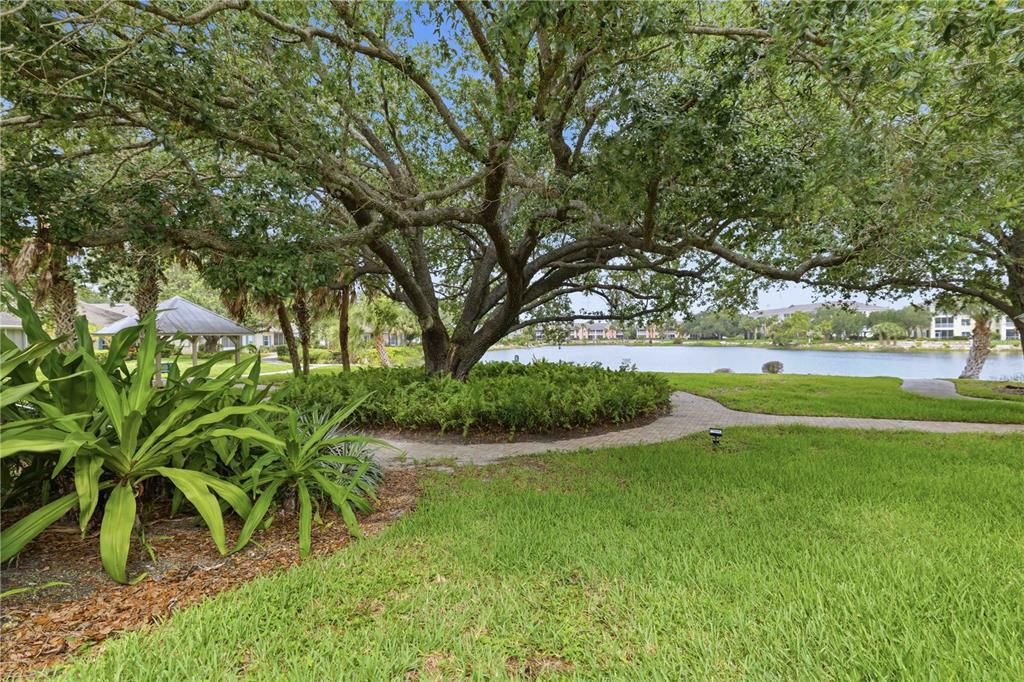 For Sale: $210,000 (2 beds, 2 baths, 1227 Square Feet)