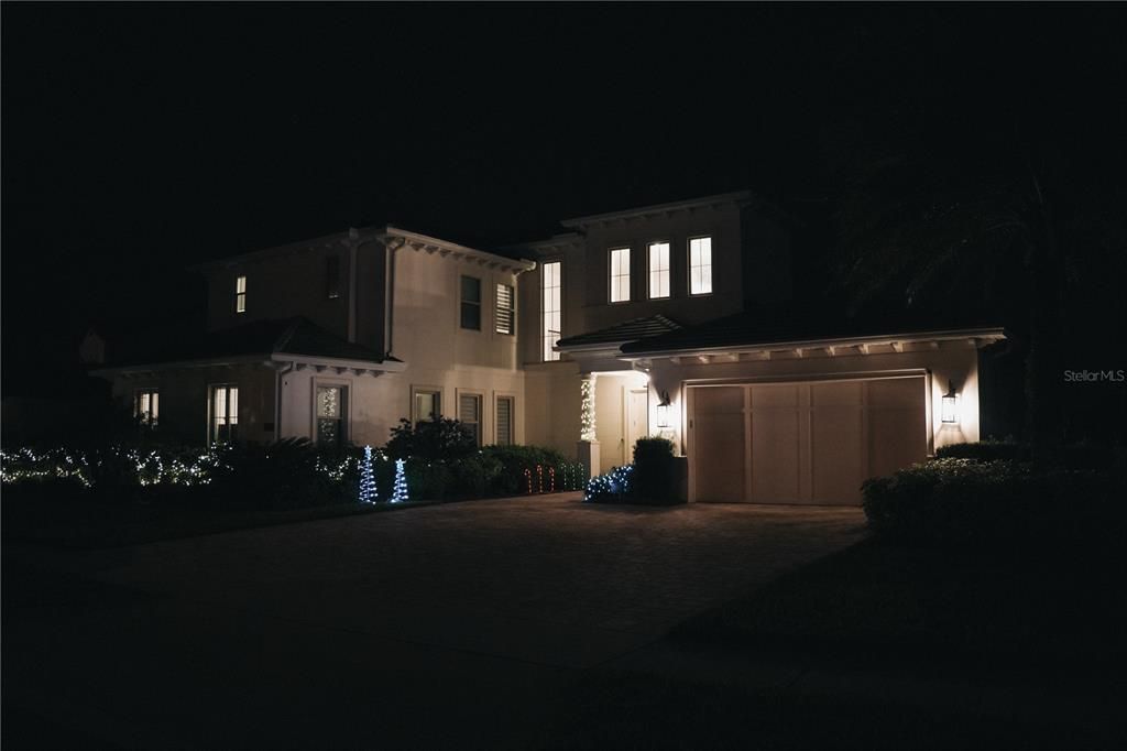 For Sale: $2,500,000 (6 beds, 6 baths, 5287 Square Feet)