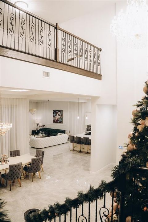 For Sale: $2,500,000 (6 beds, 6 baths, 5287 Square Feet)