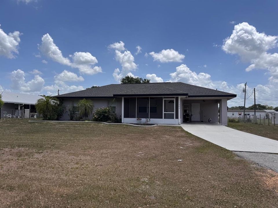 Active With Contract: $259,000 (3 beds, 2 baths, 1191 Square Feet)