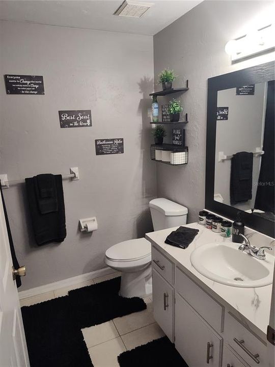 Active With Contract: $259,000 (3 beds, 2 baths, 1191 Square Feet)