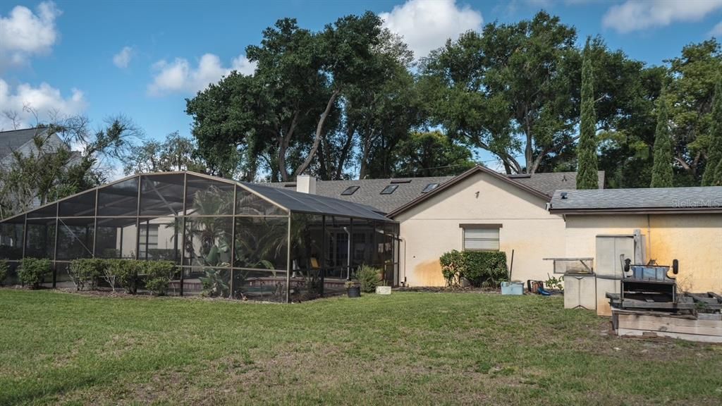 For Sale: $1,090,000 (4 beds, 3 baths, 2842 Square Feet)