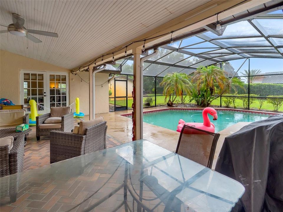 En Venta: $1,090,000 (4 camas, 3 baños, 2842 Pies cuadrados)