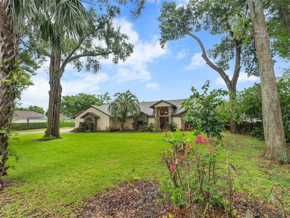 En Venta: $1,090,000 (4 camas, 3 baños, 2842 Pies cuadrados)