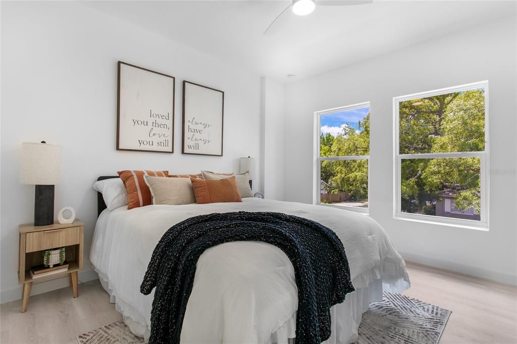 For Sale: $489,000 (3 beds, 3 baths, 1616 Square Feet)