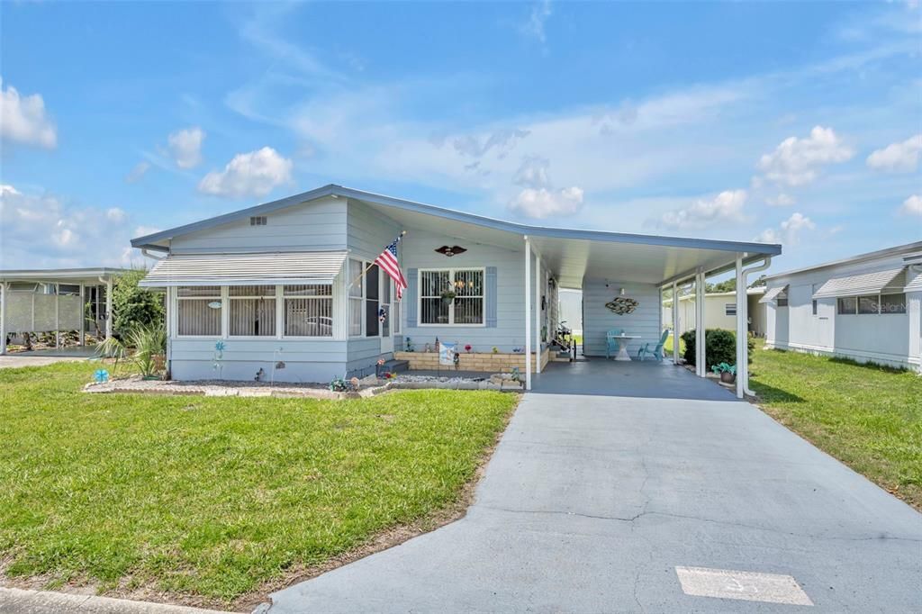 For Sale: $125,000 (2 beds, 2 baths, 1100 Square Feet)