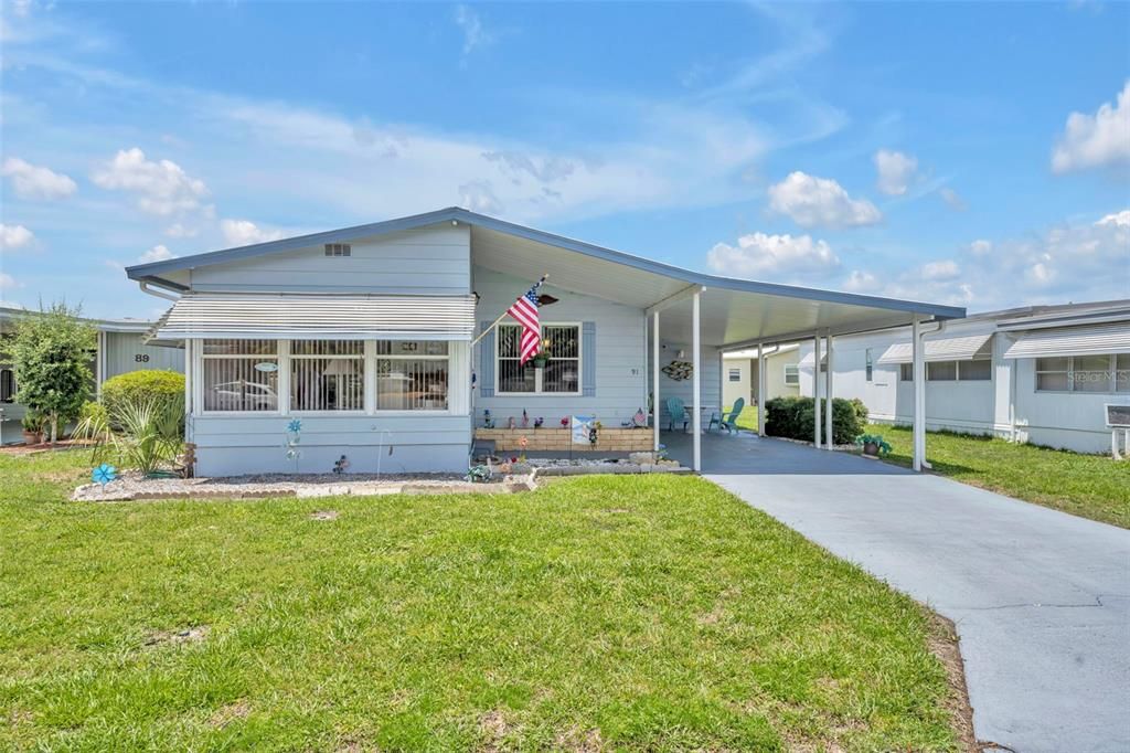 For Sale: $125,000 (2 beds, 2 baths, 1100 Square Feet)