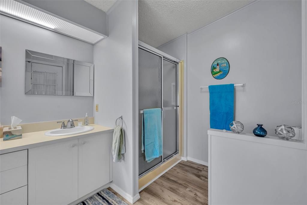 For Sale: $125,000 (2 beds, 2 baths, 1100 Square Feet)