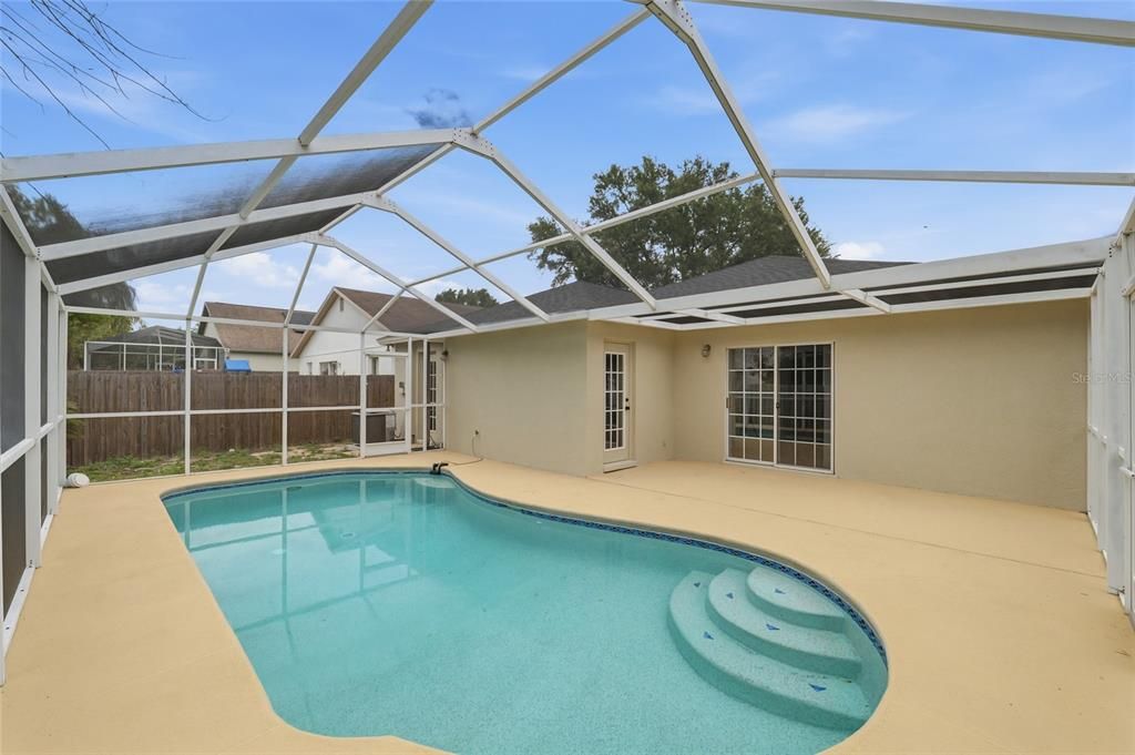 En Venta: $349,000 (4 camas, 3 baños, 1865 Pies cuadrados)