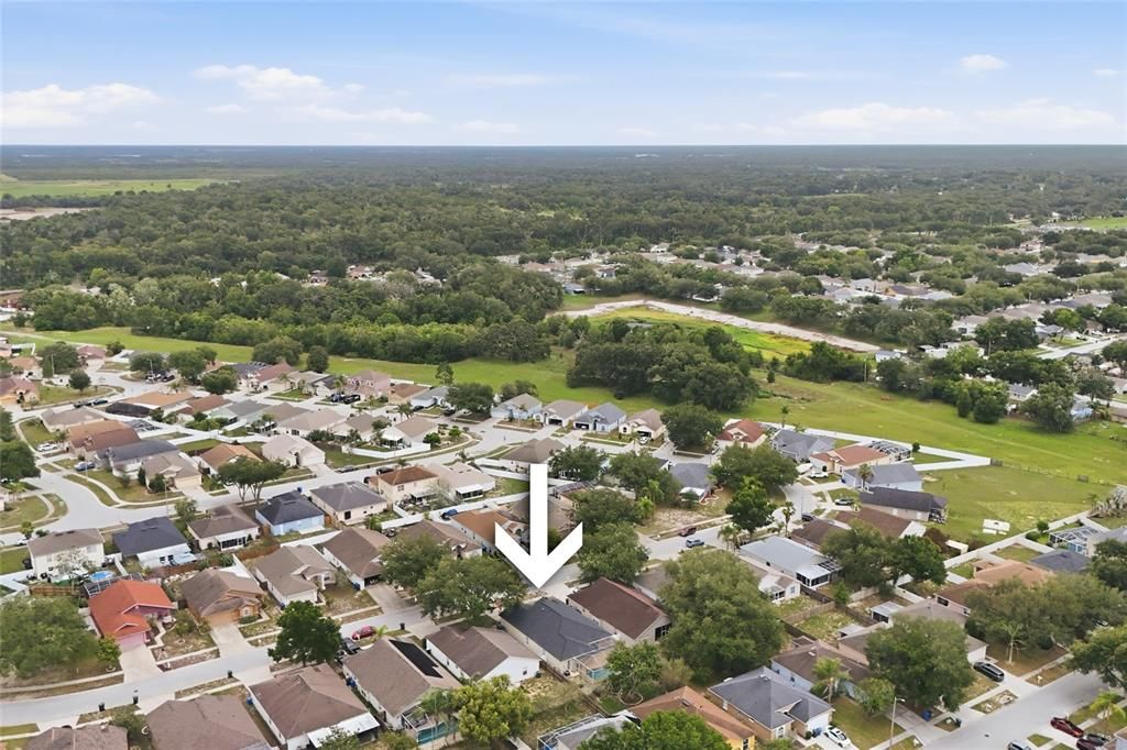 En Venta: $349,000 (4 camas, 3 baños, 1865 Pies cuadrados)