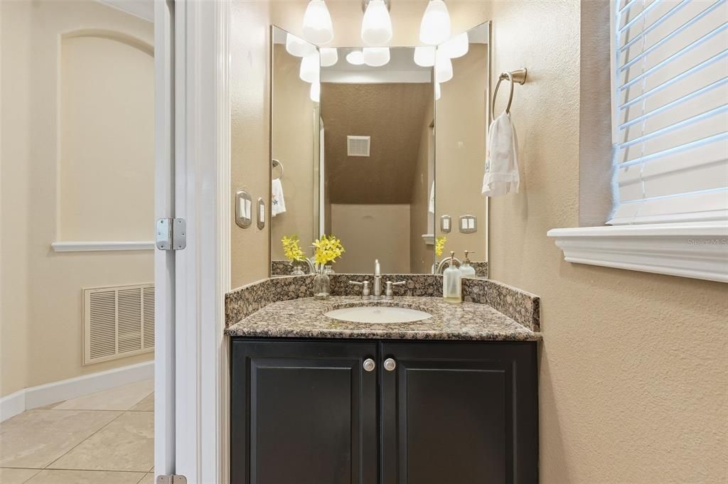 For Sale: $425,000 (4 beds, 2 baths, 2318 Square Feet)